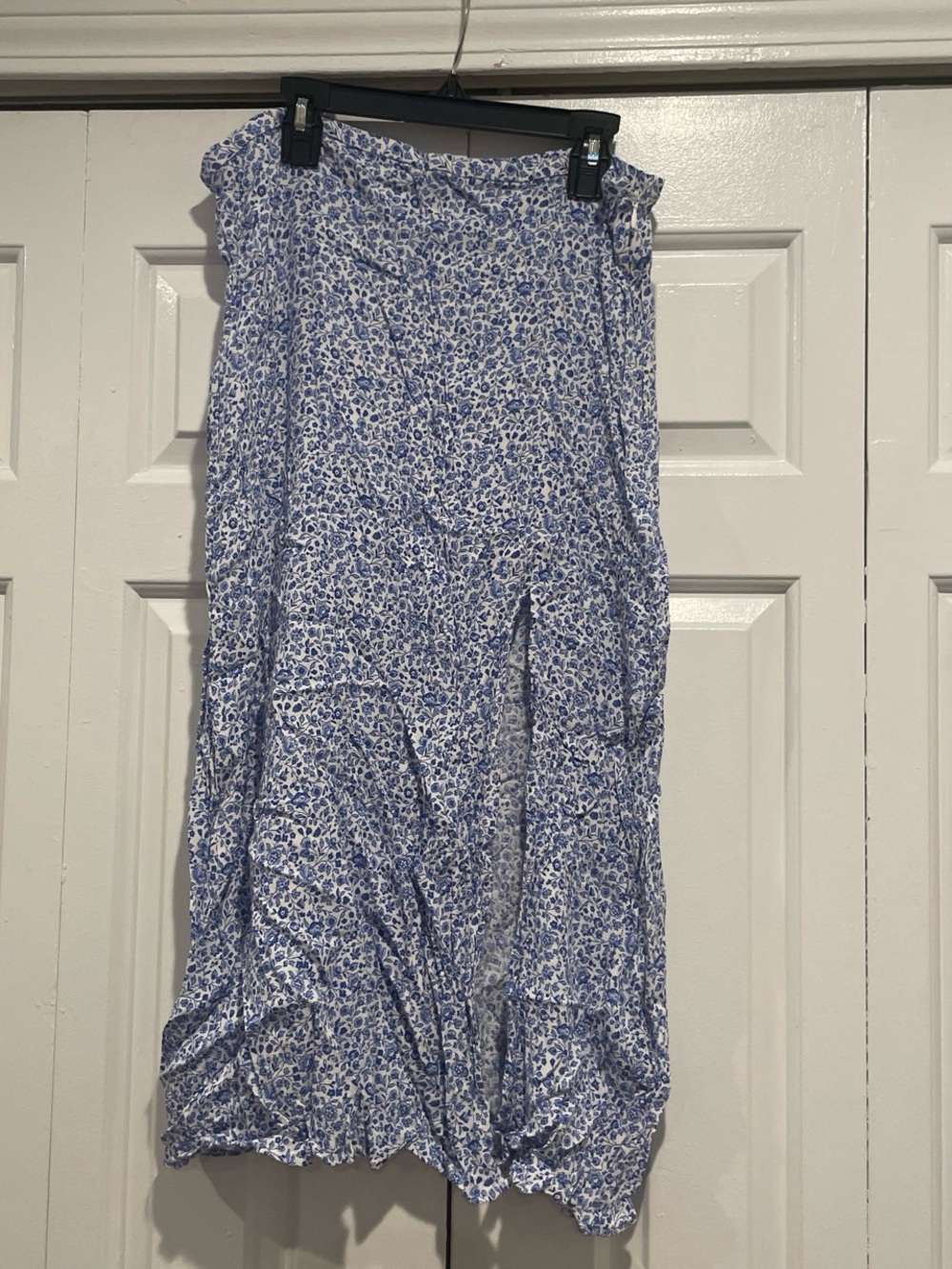 H&M Blue and White Floral Maxi Skirt